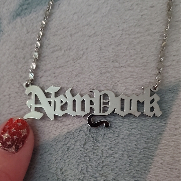 NEW NWT New York Script Silvertone Necklace, Old English Typeface - Picture 5 of 6